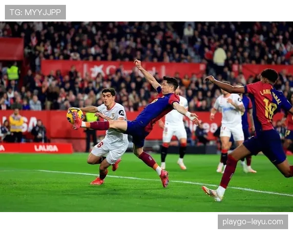 尼兰德闪耀西甲赛场，成球队后防中流砥柱