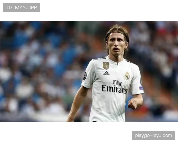 莫德里奇状态回暖，依旧展现皇马中场灵魂的稳定表现